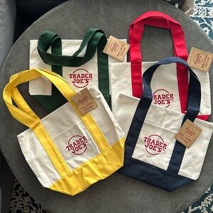 Trader Joes Canvas mini tote set of 4